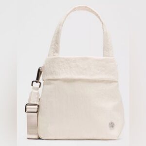 Lululemon On My Level Small Tote 5L